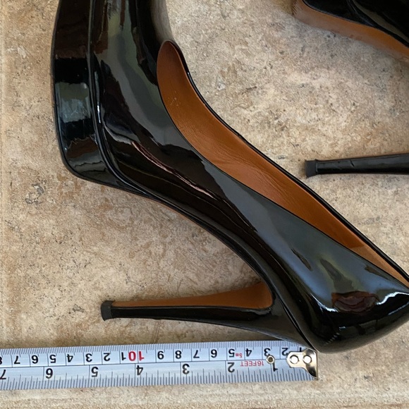 ❌❌❌ SOLD ❌❌❌GUCCI BETTY Black patent leather platform pumps EUC size 8/38 - Picture 11 of 12